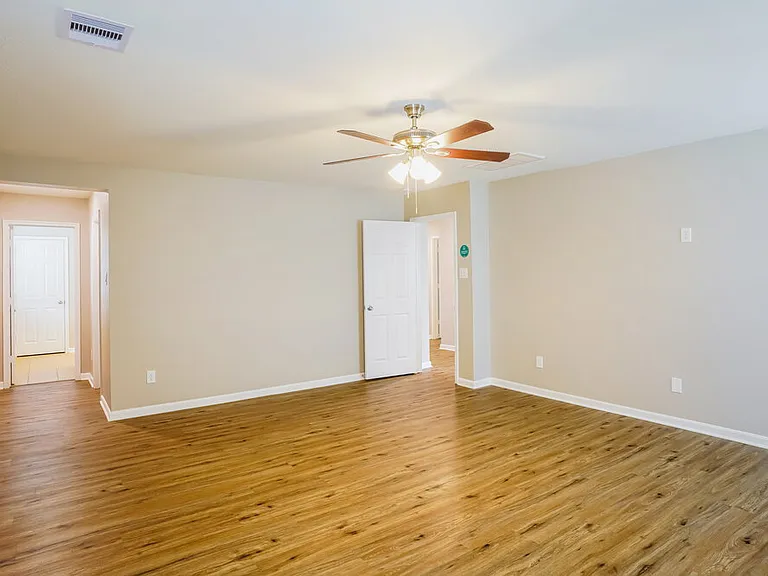8011 Bunch Grass Ln — Photo 11