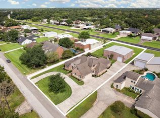 2103 Airline Dr, Friendswood, TX 77546