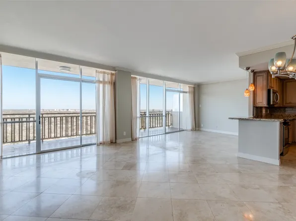 6211 W Northwest Hwy APT 2804, Dallas, TX 75225