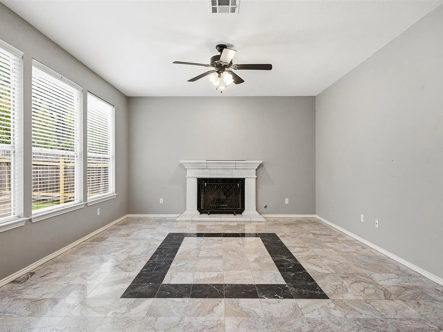 4 bed, 2.5 bath, 2769 sqft, $2,750 — Photo 3