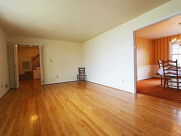 4th image of 978 Lacon Dr