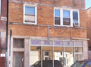 3655 W Montrose Ave, Chicago, IL 60618