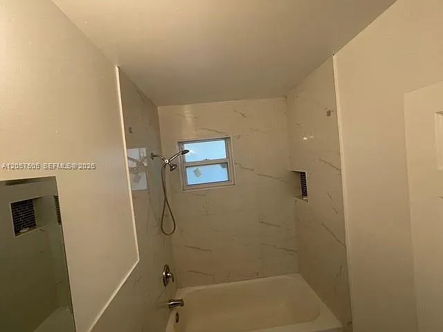 7800 N Miami Ave — Photo 10