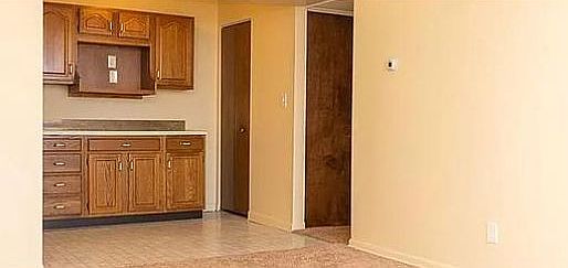2nd image of 3911 Fort St #119