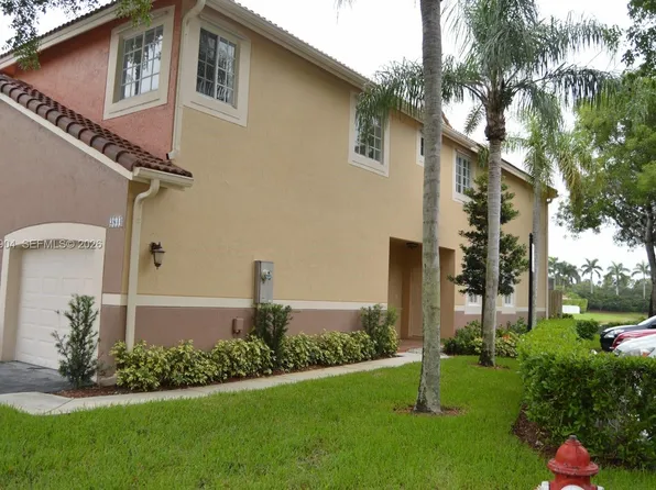 3844 San Simeon Cir, Fort Lauderdale, FL 33331