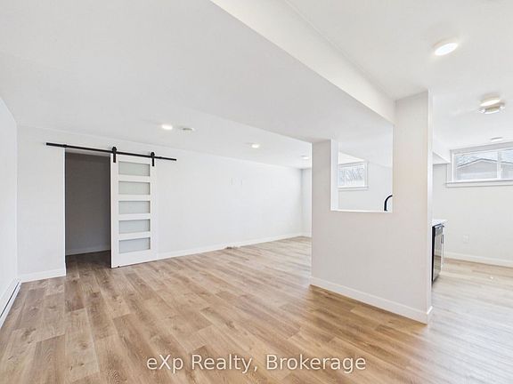 2nd image of 966 Charles St #B