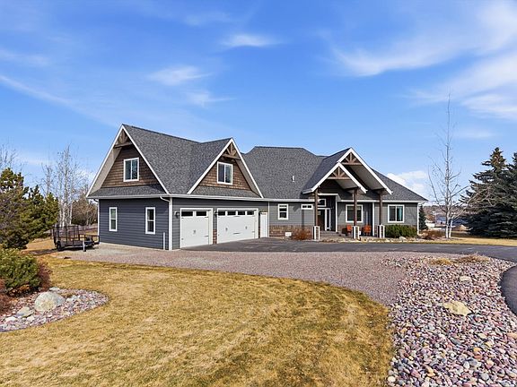 3rd image of 200 Aspen Loop