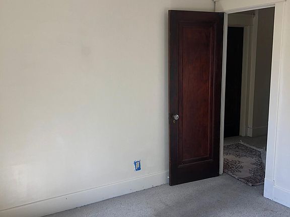 3rd image of 49 Lisbon Ave #1