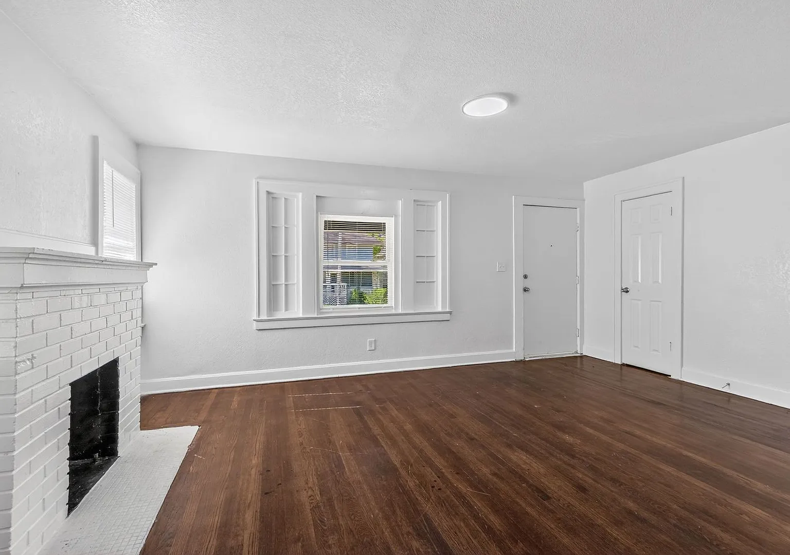 Charming 4-Bedroom Home Minutes from the Plaza & Brookside — Photo 4