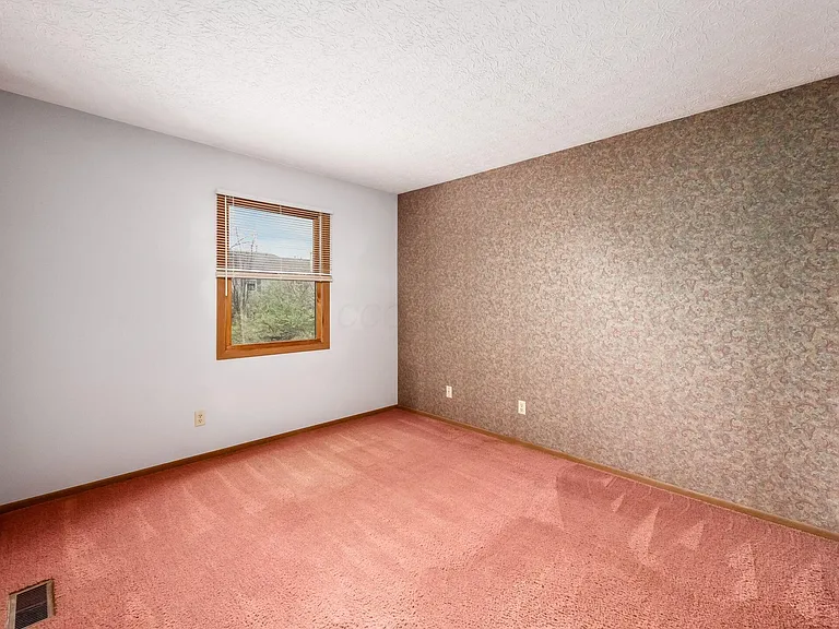 5657 Andrea Ln — Photo 9