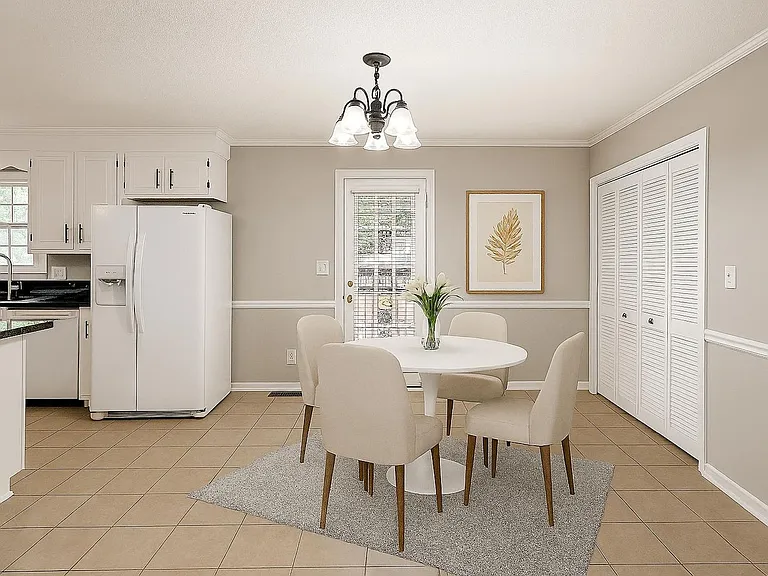 125 Mossland Dr — Photo 12