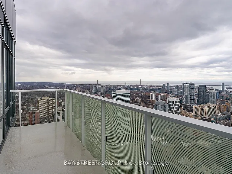 501 Yonge St #3209 — Photo 9