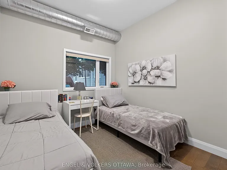 44 Byron Ave #D — Photo 36