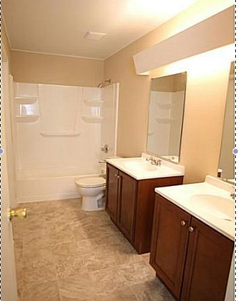 4th image of 2113 Mariner Cir