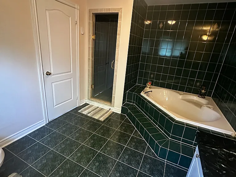 3091 Eden Oak Cres #UPPER — Photo 25