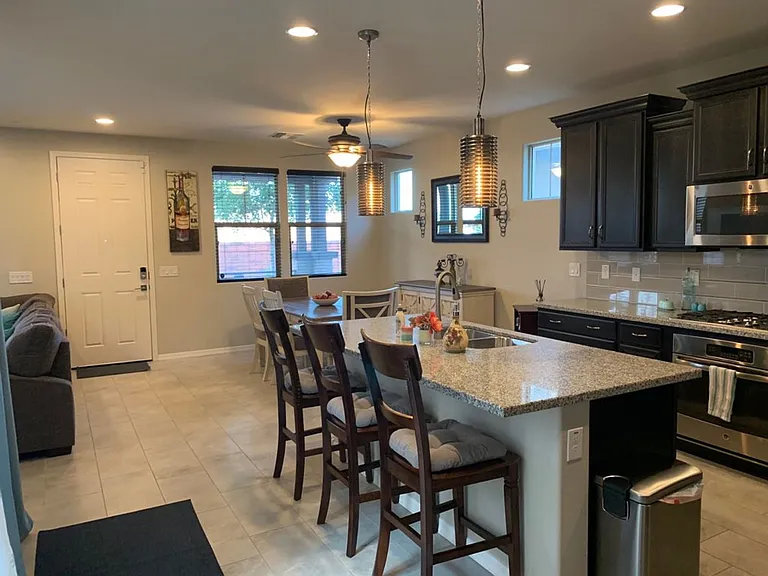 2266 S Annie Ln — Photo 3