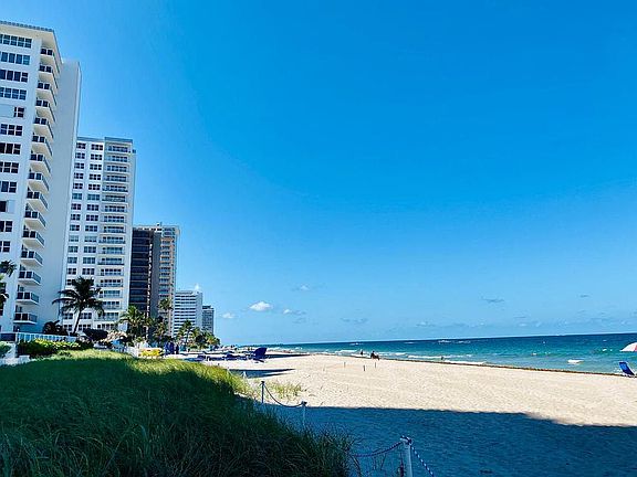 3rd image of 3600 Galt Ocean Dr APT 14C
