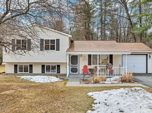 63 Rainbow Trail, Queensbury, NY 12804