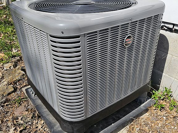 4th image of 317 S 1st St