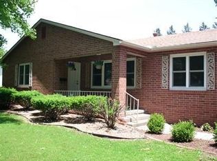 3954 S Broadway Ave, Springfield, MO 65807