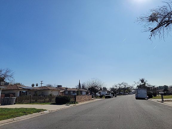 4th image of 4061 N Argyle Ave