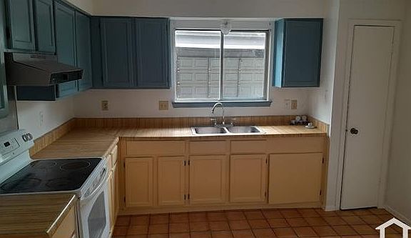 3rd image of 8707 Beau Monde Dr