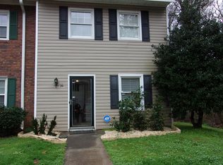 303 Haltiwanger Rd APT 10, Greenwood, SC 29649
