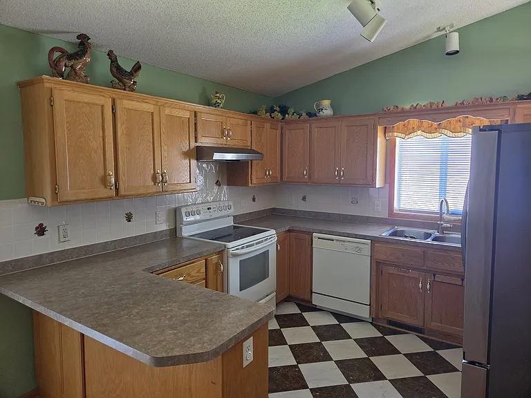 12450 Raven St NW — Photo 4