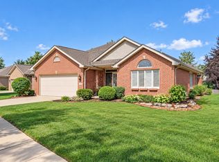 1540 Hillcrest Ln, Woodridge, IL 60517
