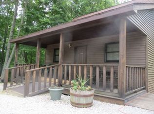 35 Painter Dr, Burkesville, KY 42717