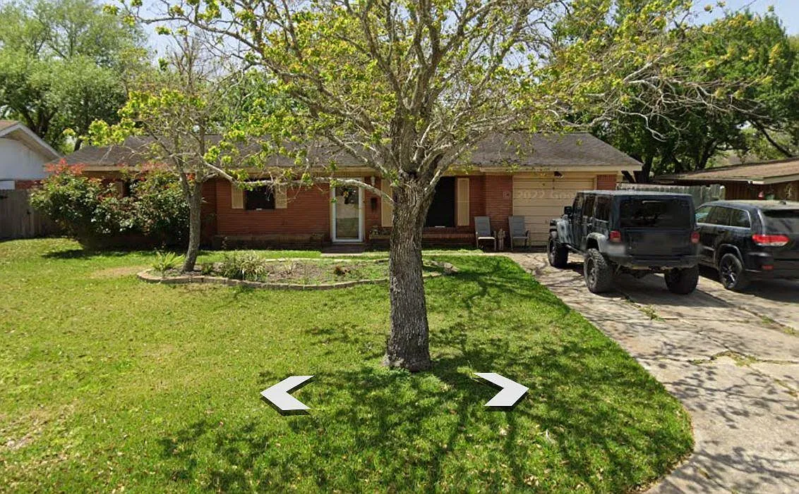 3 bed, 1504 sqft, $1,900 — Photo 1
