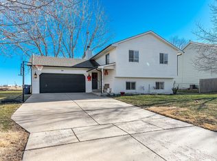 310 N Miles Ave, Valley Center, KS 67147