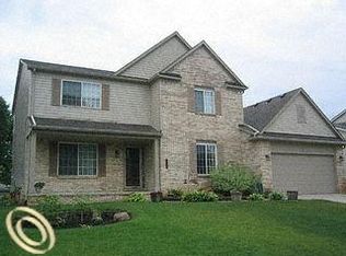 5340 Riverwalk Trl, Commerce Township, MI 48382