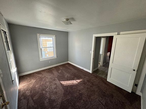 5th image of 605 N 5th St