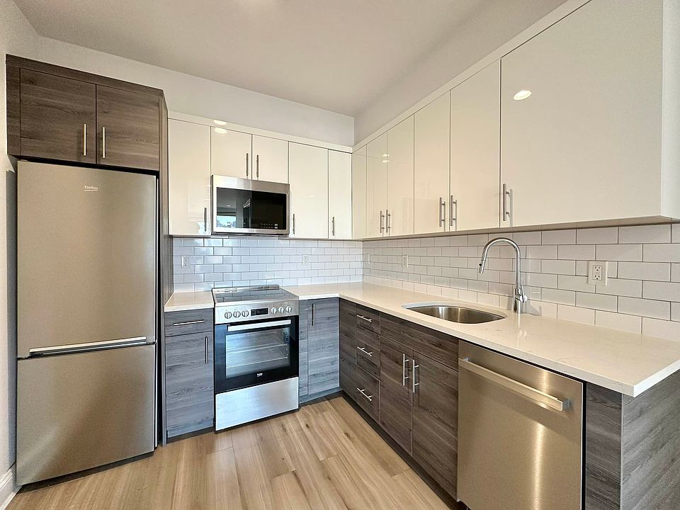1st image of 30-12 21st St #4E