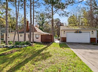 732 N 22nd Ave, Mears, MI 49436