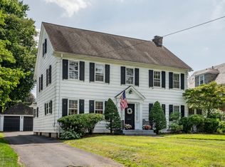 75 Bainbridge Rd, West Hartford, CT 06119