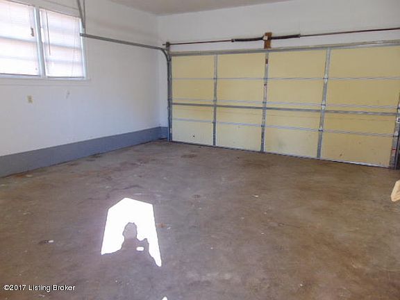 5th image of 6408 North Dr