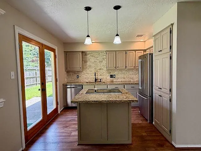 3602 Chapel Square Dr — Photo 20