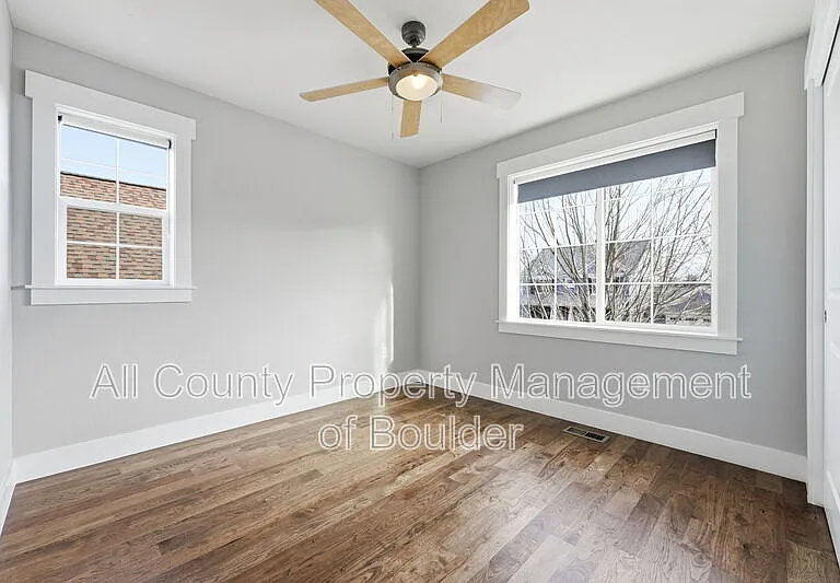 2823 Clear Creek Ln — Photo 26