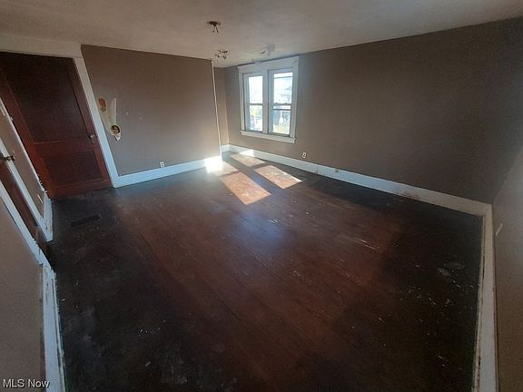5th image of 712 Kenilworth Ave SE