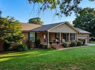 104 Brundige Dr, Martin, TN 38237