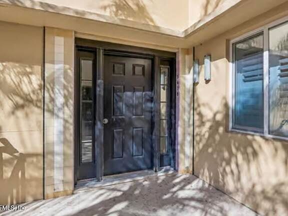 4th image of 2159 RIVERSIDE Avenue #7