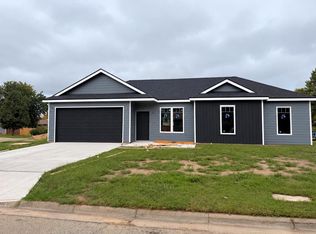 401 N Joyce St, Solomon, KS 67480
