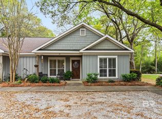 9916 Windmill Rd APT 14, Fairhope, AL 36532