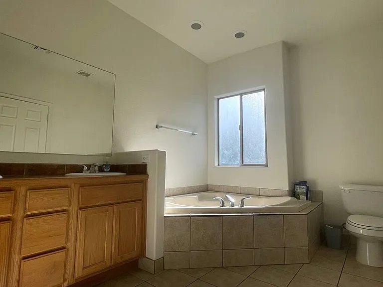 2639 W State Ave #3 — Photo 10