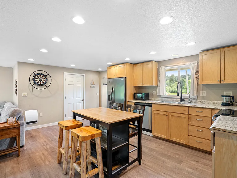 16435 McDonald Rd — Photo 5