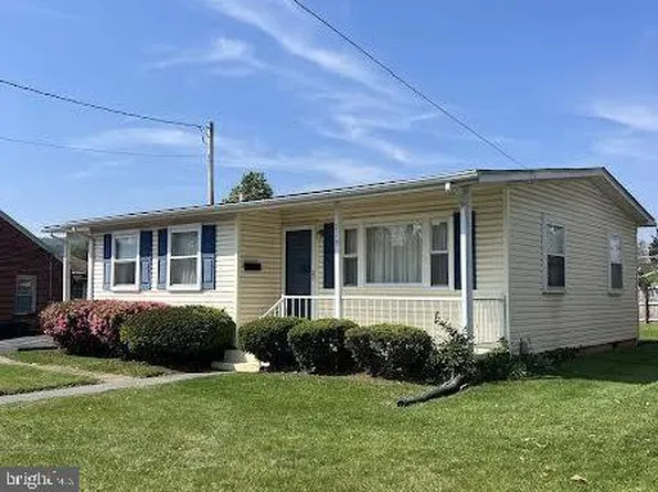 210 Clymer Ave, Front Royal, VA 22630