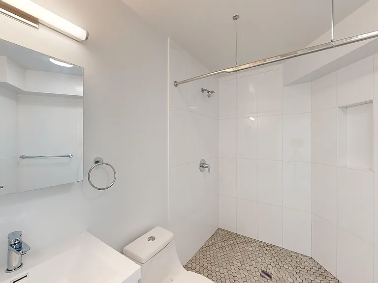 975 Burnett Ave #1 — Photo 21