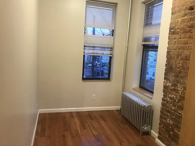 5443 Metropolitan Ave #3 — Photo 11